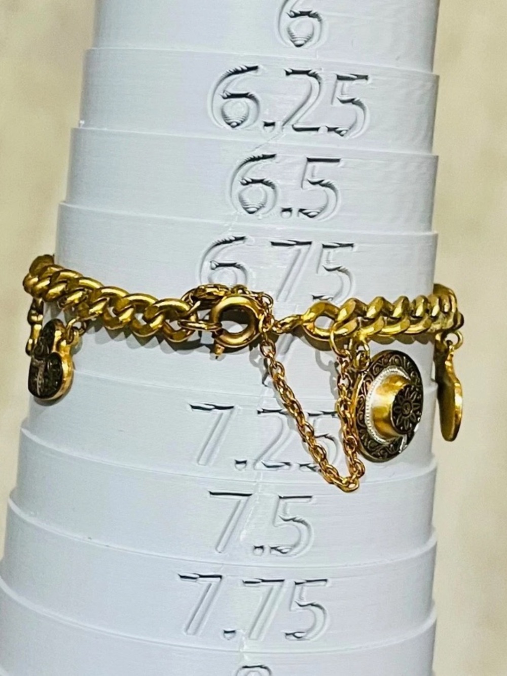 Vintage Damascene Style Charm Bracelet Gold Tone 6.75”, 1960s - Picture 7 of 12